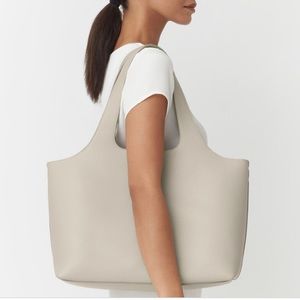 Cuyana System Tote - 16” Light Stone Pebbled Leather
